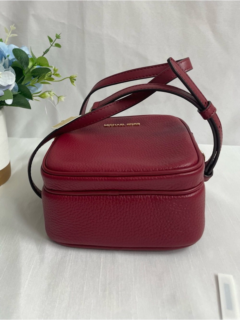Michael Kors Jet Set Travel Medium Pebbled Leather
Crossbody Bag  cherry - Picture 14 of 14
